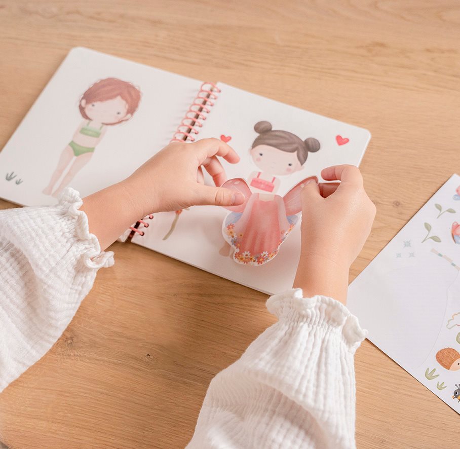 Libro Dress me up con stickers Rosa 125414 - NANU' BABY