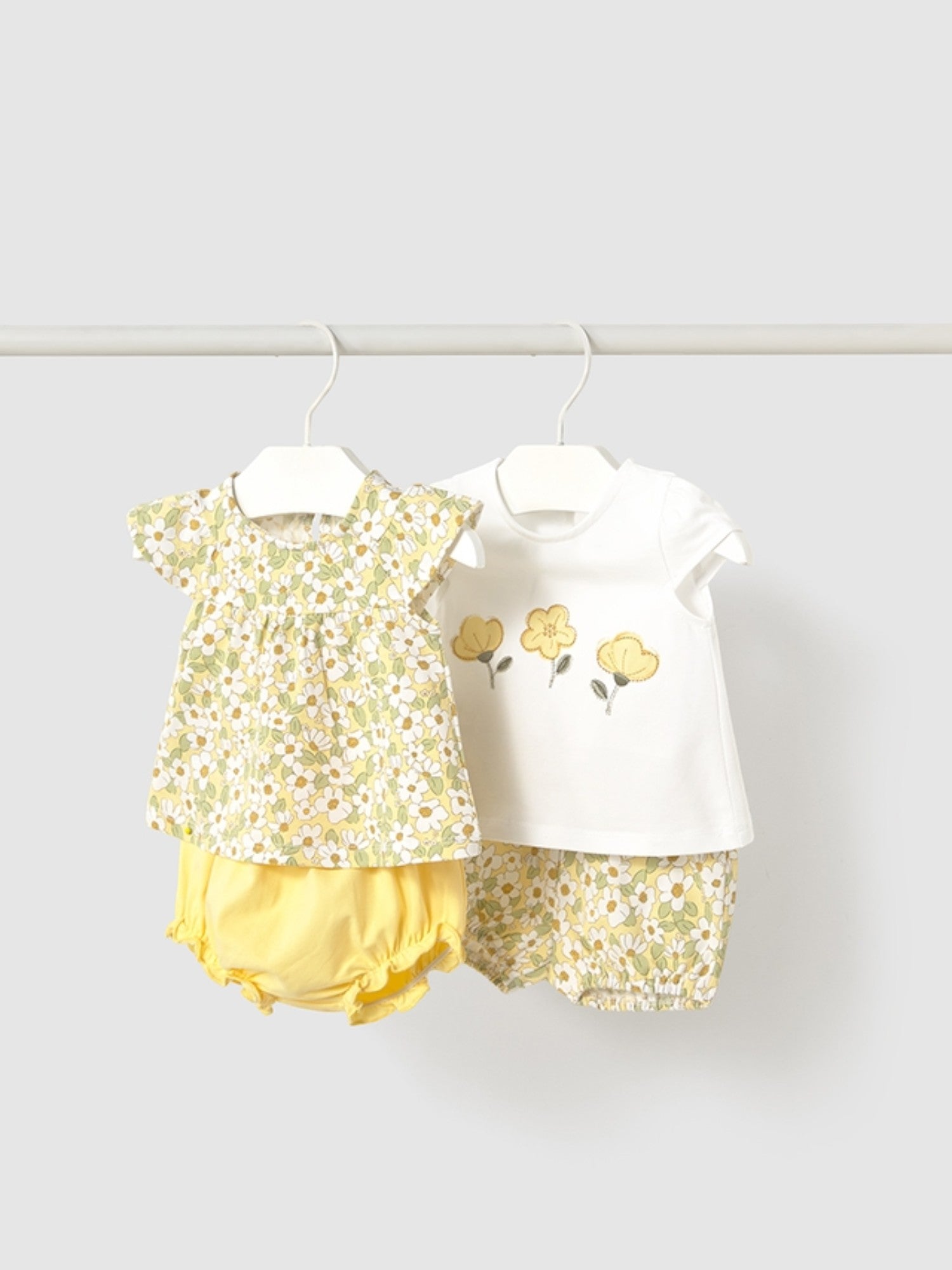 Completo punto 4 pezzi Bimba GIALLO 1663 /G - NANU' BABY