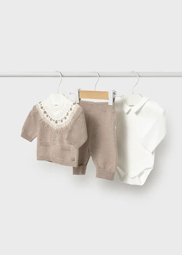 Completo Bimbo Beige 2570/30 by MAYORAL