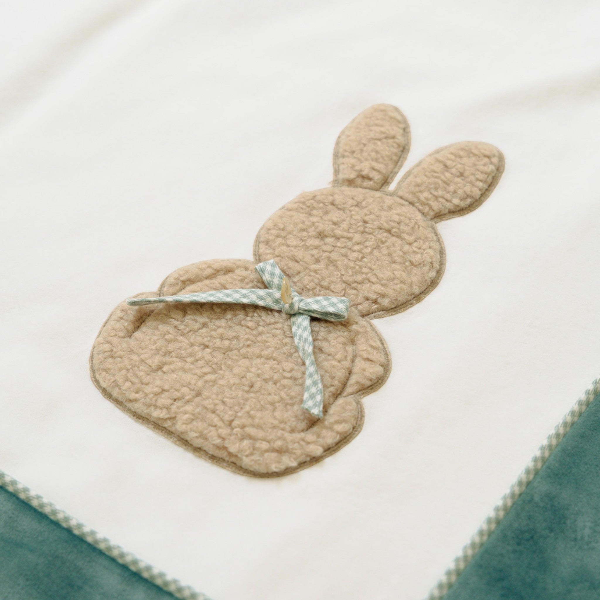 Copertina Neonato Ciniglia 100% Vaniglia Verde Salvia Ecru Applicazioni IN6481
