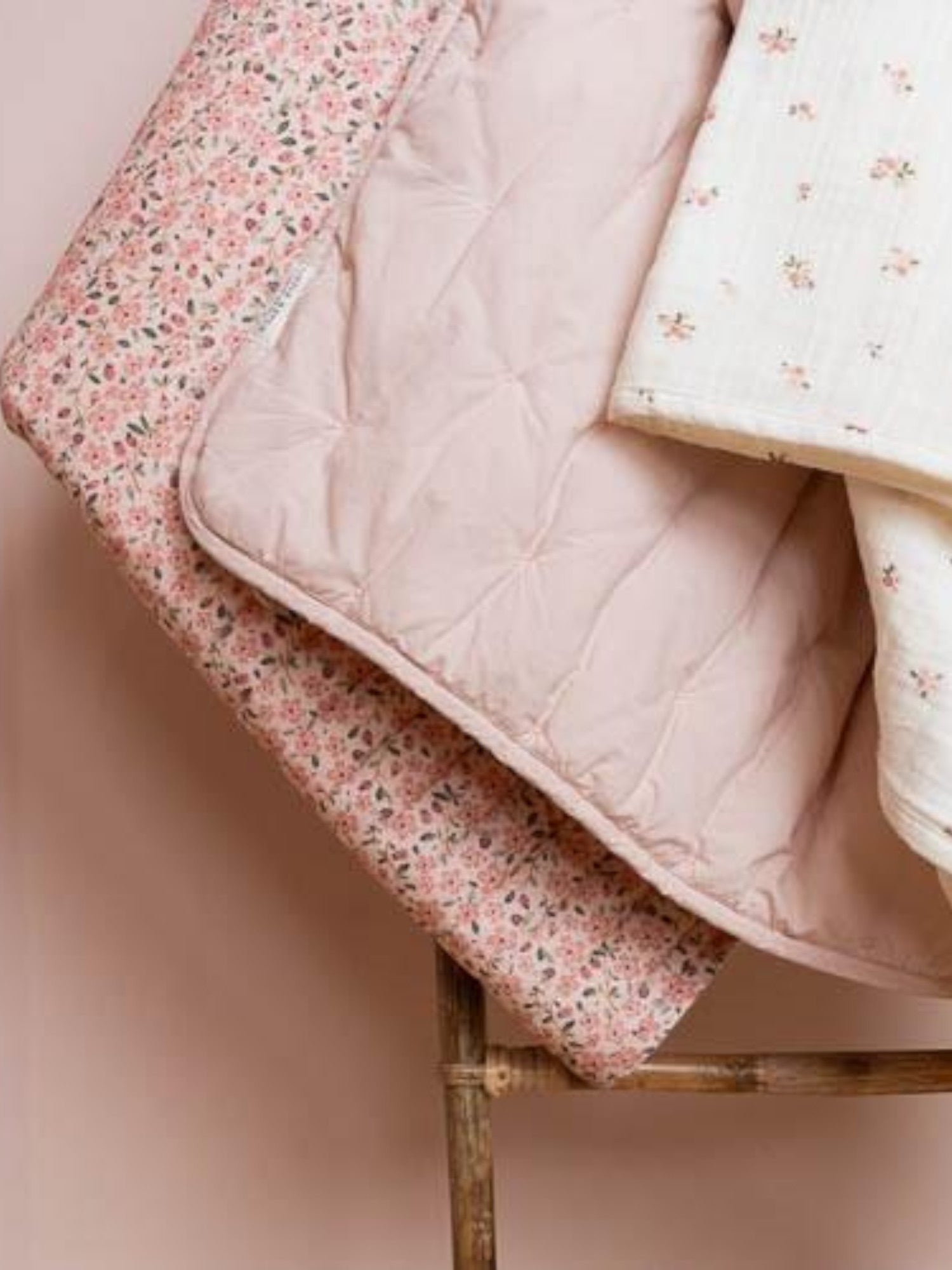 Coperta trapuntata per culla Neonata ROSA TE13164031 -  NANU' BABY