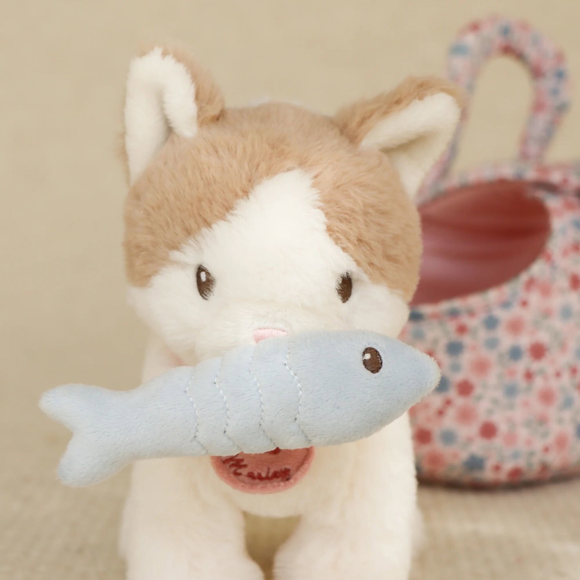 Peluche gatto Marley con trasportino  Multicolore LD4517