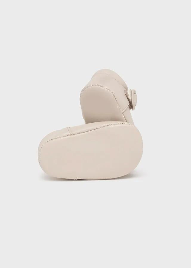 Scarpe Cerimonia Bimbo Beige 9886/002 by MAYORAL