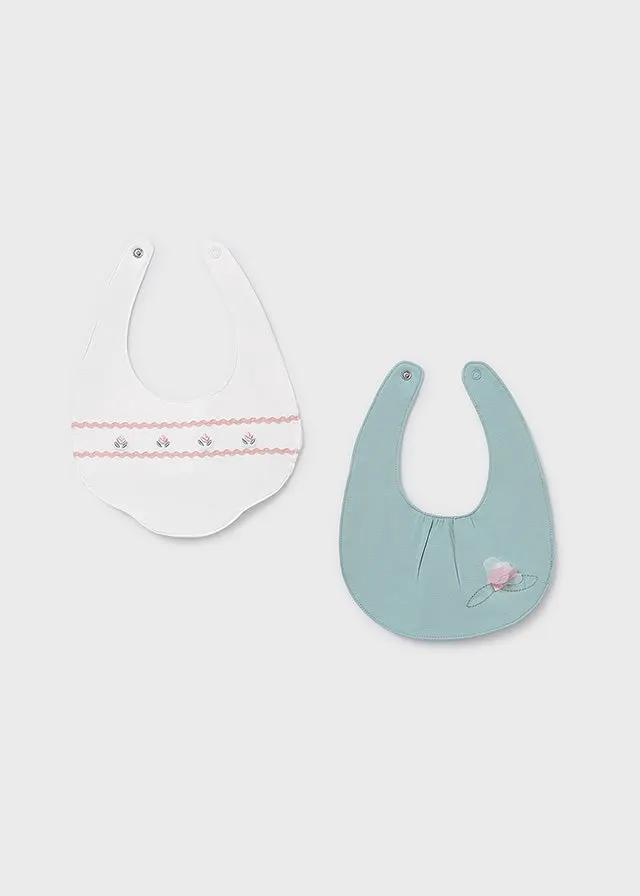 Bavetta Neonata Verde 9077/43 by MAYORAL