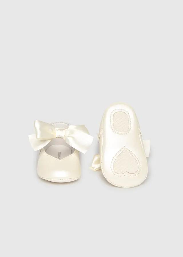 Scarpette Bimba Avorio 9090/77 by MAYORAL