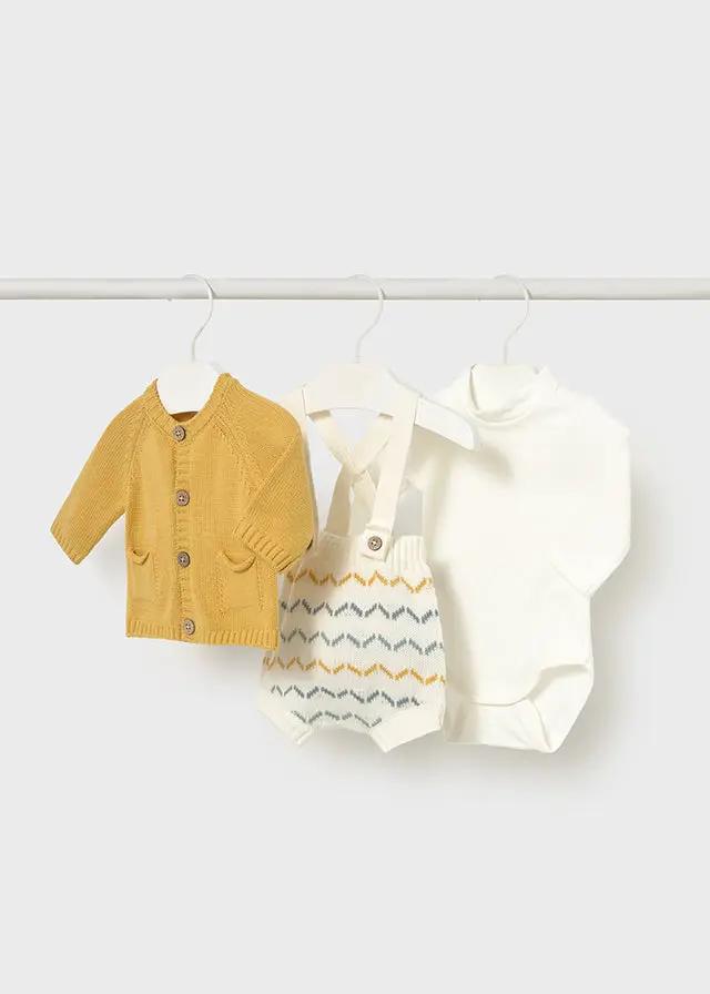 Completo Bimbo Giallo 2255/25 by MAYORAL